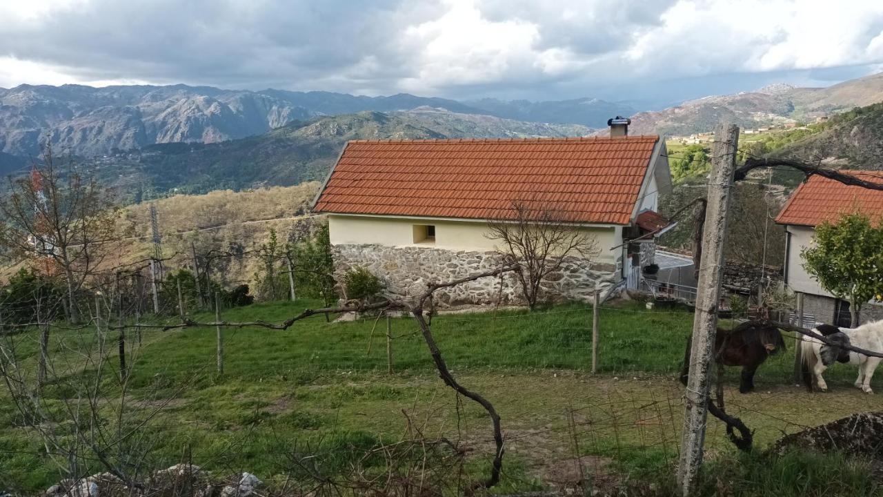 Geres Do Alibaba Villa Ruivaes Exterior foto